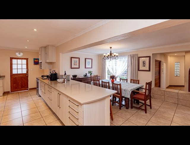 4 BEDROOM FREESTANDING FOR SALE IN BOSKRUIN